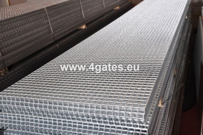 Galvanized welded steel grating SP; 34x38/40x4; 6100x1000 mm