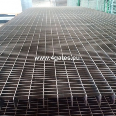Black pressed steel grating; 34x11/25x2; 3000x1000 mm